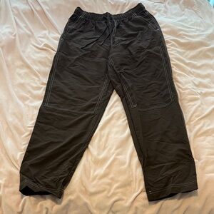 ALO Yoga “Espresso” Cargo Pants